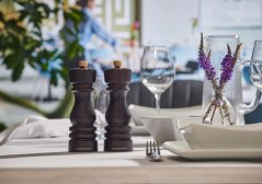 Mlýnek na pepř London Chocolate Wood Precision+ 30 cm