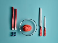 CLASSIC COLOUR Nůž na chleba s dvojitě vlnkovaným ostřím, Coral Peach, 23 cm